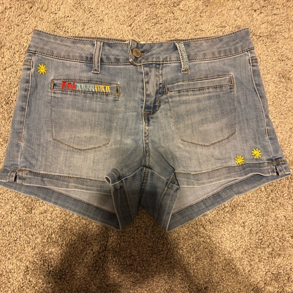 light wash jean shorts from altar’d state